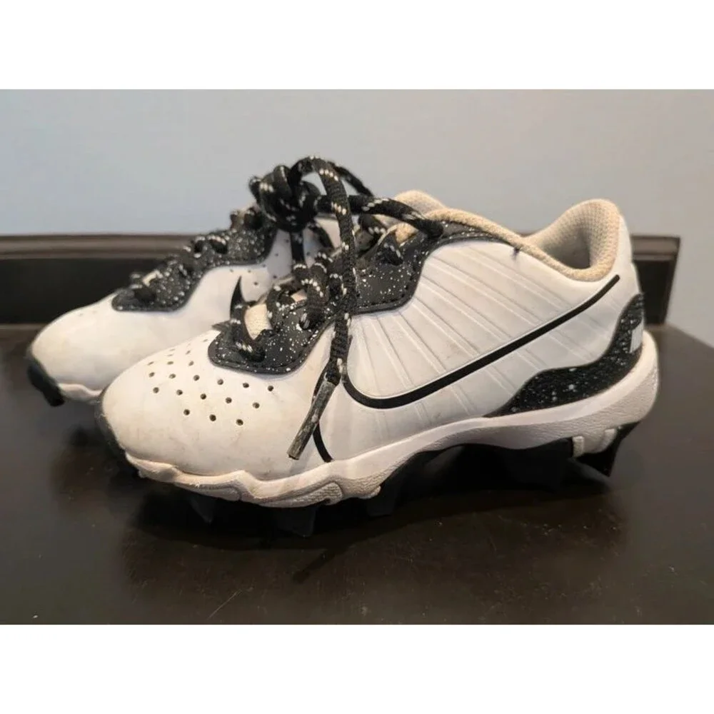 Nike cleats Toddler size 10